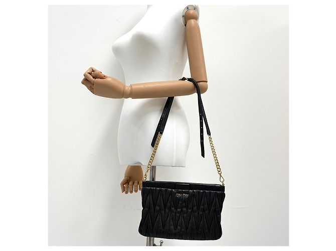 Miu Miu Borsa crossbody a catena Nera Nero - vista 2