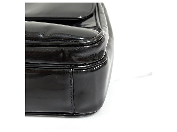 Chanel Borsa a Tracolla in Vernice con Catena Nera Nero - vista 11