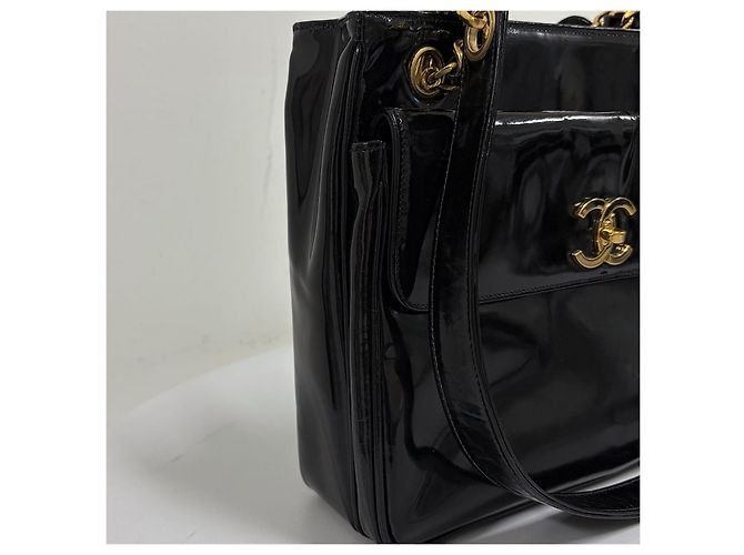 Chanel Borsa a Tracolla in Vernice con Catena Nera Nero - vista 7