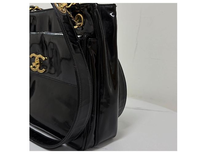 Chanel Borsa a Tracolla in Vernice con Catena Nera Nero - vista 8