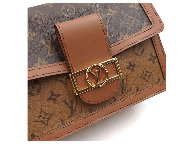 Louis Vuitton Sac à épaule et sac bandoulière Dauphine MM en toile Monogram pour femme - vue 10