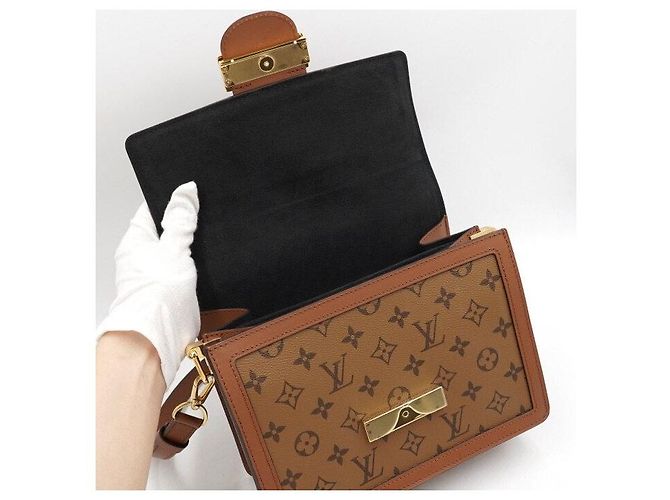Louis Vuitton Sac à épaule et sac bandoulière Dauphine MM en toile Monogram pour femme - vue 6