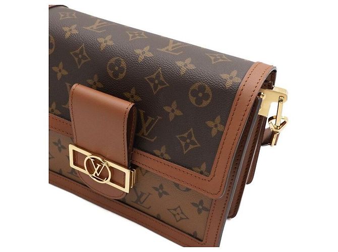 Louis Vuitton Sac à épaule et sac bandoulière Dauphine MM en toile Monogram pour femme - vue 9