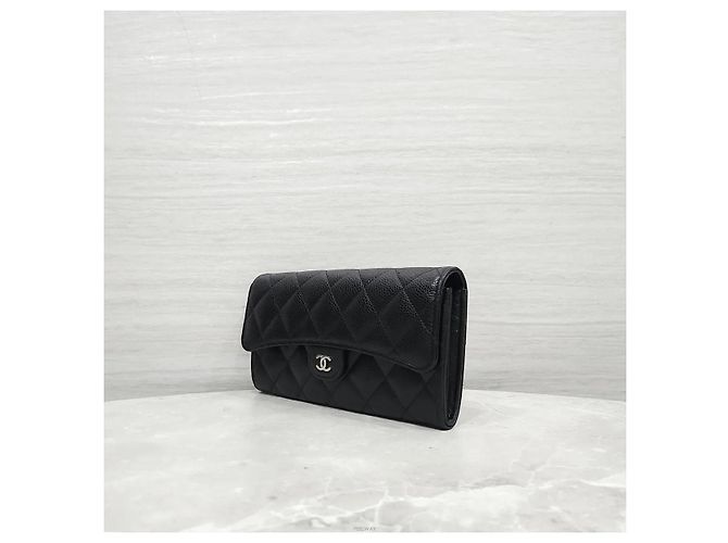 Chanel Cartera larga Classic Flap con botón a presión Caviar Black Silver Hardware - vista 2