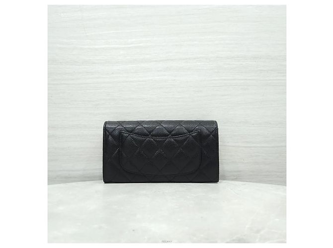 Chanel Cartera larga Classic Flap con botón a presión Caviar Black Silver Hardware - vista 3