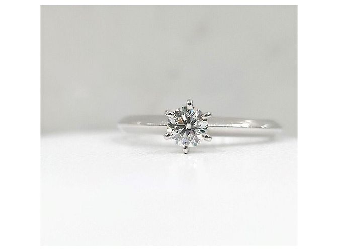 Tiffany & Co Ehering aus Platin und Diamanten Größe Silber - Ansicht 4