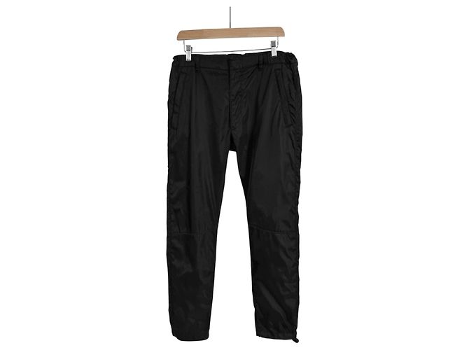 Prada Pantaloni uomo in Re-Nylon con logo triangolare Nero - vista 4