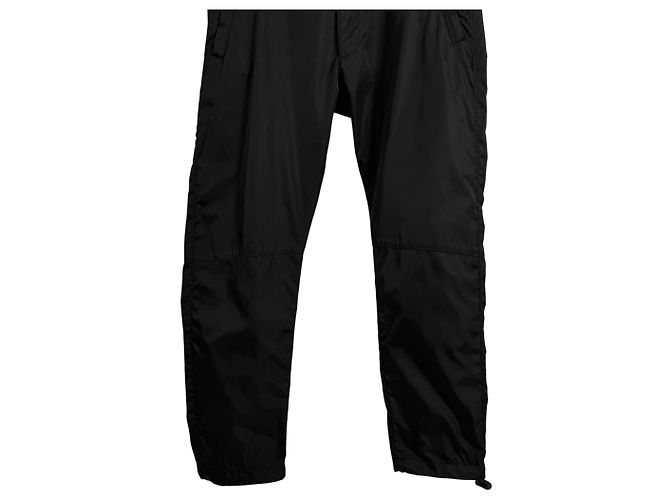 Prada Pantaloni uomo in Re-Nylon con logo triangolare Nero - vista 7