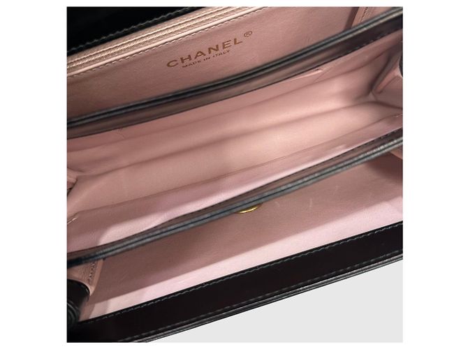 Chanel Bolsa de aba acolchoada com corrente dourada Series Preto - vista 7