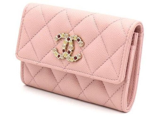 Chanel Cartera Classic Small de piel Caviar rosa con CC dorado - vista 2