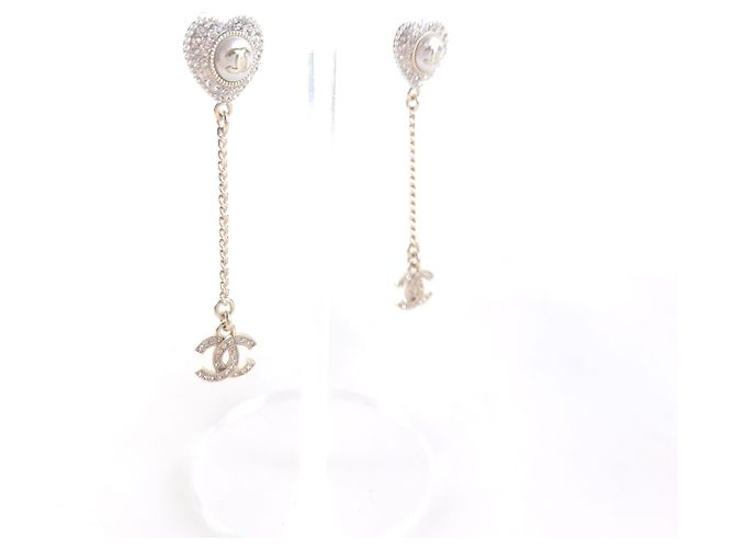 Chanel Orecchini a goccia CC Heart CC Crystal Bianco - vista 3