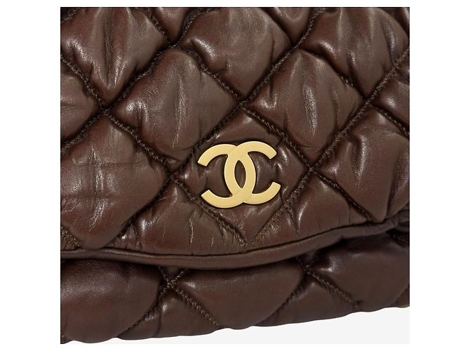 Chanel Bolsa de ombro com aba acordeão acolchoada Bubble Castanho escuro Marrom - vista 8
