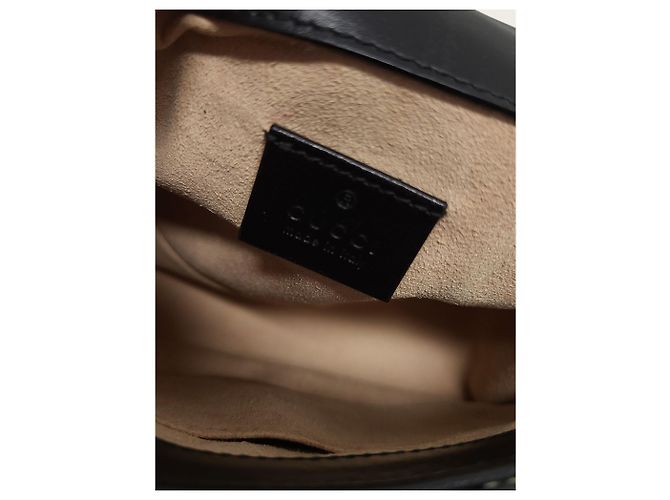 Gucci Mini borsa GG Marmont Matelassé nera con manico superiore Nero - vista 4