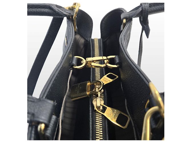 Louis Vuitton Borsa a tracolla Montaigne MM Empreinte Nera Nero - vista 13
