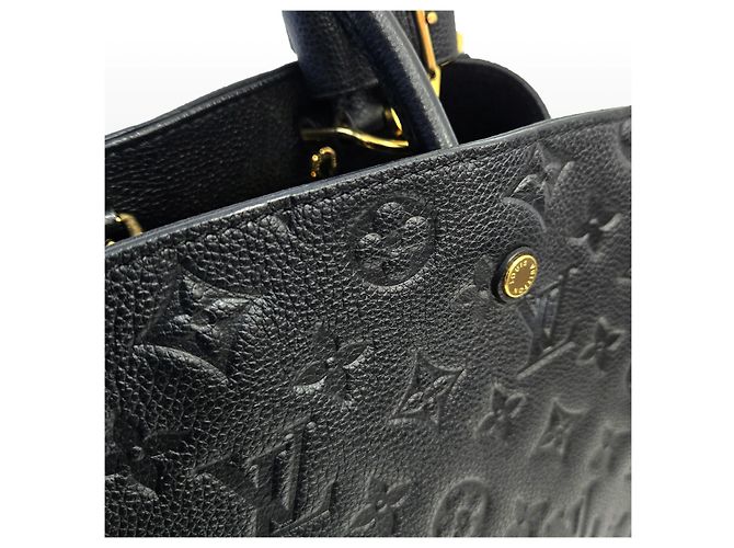 Louis Vuitton Borsa a tracolla Montaigne MM Empreinte Nera Nero - vista 14