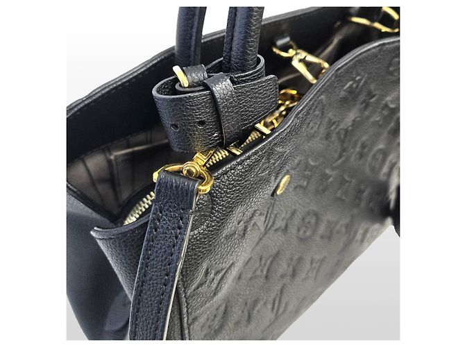 Louis Vuitton Borsa a tracolla Montaigne MM Empreinte Nera Nero - vista 16
