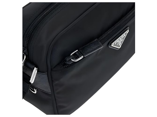 Prada Borsa a tracolla messenger in nylon con logo triangolare Nero - vista 8