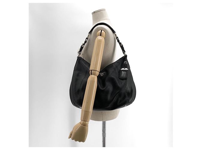 Balenciaga Bolsa hobo em couro com logo triangular, bolsa de ombro Preto - vista 15