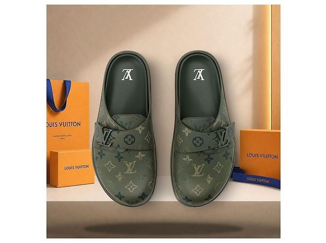 Eva Louis Vuitton Easy Mule in Khaki Green Marrone - vista 4
