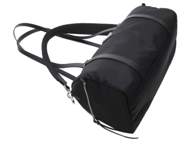 Prada Grand sac duffle en nylon et cuir saffiano Noir - vue 5