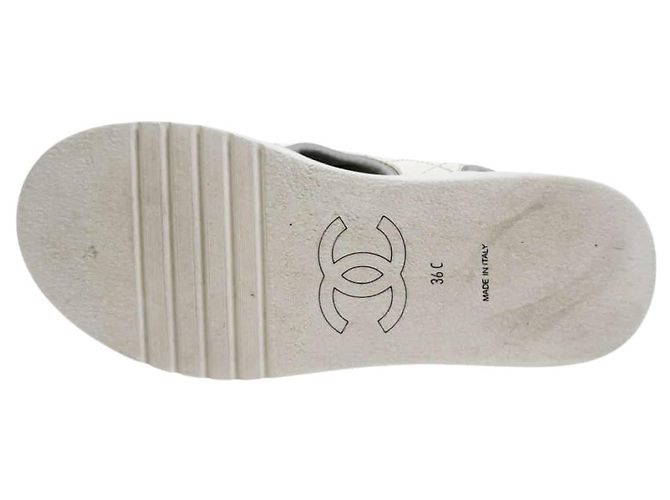 Chanel Sandali alti da donna con cinturino in velcro stile gladiatore Bianco - vista 10