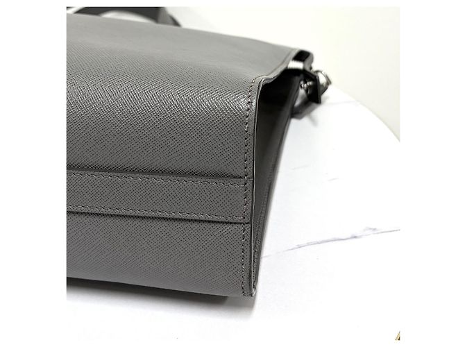 Prada Borsa Tote Porta documenti in pelle Saffiano - vista 10