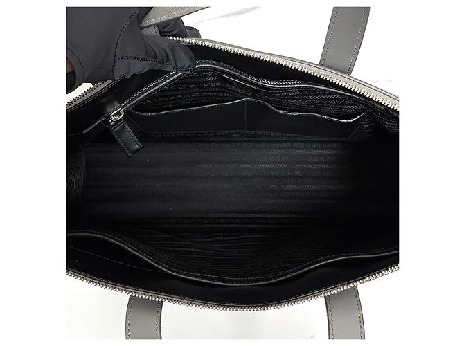 Prada Borsa Tote Porta documenti in pelle Saffiano - vista 14