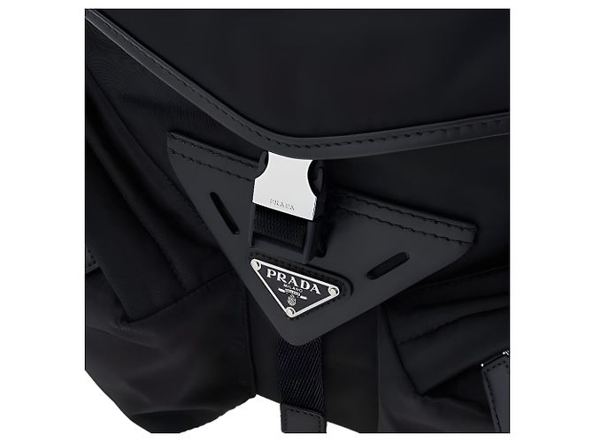 Prada Borsa a tracolla in nylon con logo triangolare Nero - vista 13