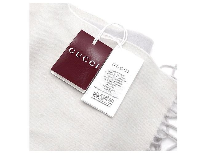 Gucci Kaschmirschal in Hellgrau mit GG-Logo - Ansicht 7