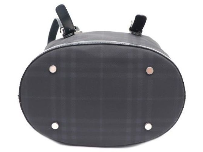Burberry Borsa Tote e Borsa a Tracolla in PVC Nova Check Blu - vista 16