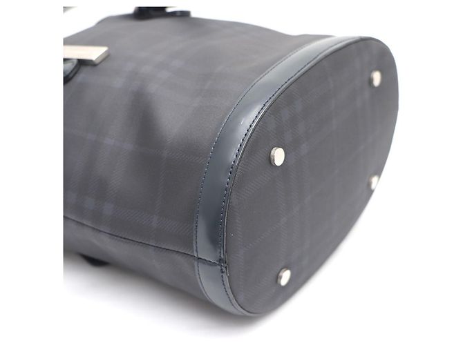 Burberry Borsa Tote e Borsa a Tracolla in PVC Nova Check Blu - vista 7