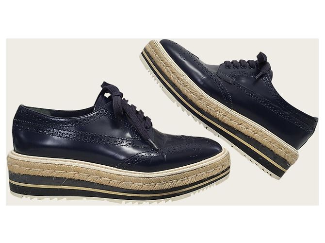 Prada Scarpe Clipper Wingtip in vitello Navy con suola espadrillas Blu - vista 5