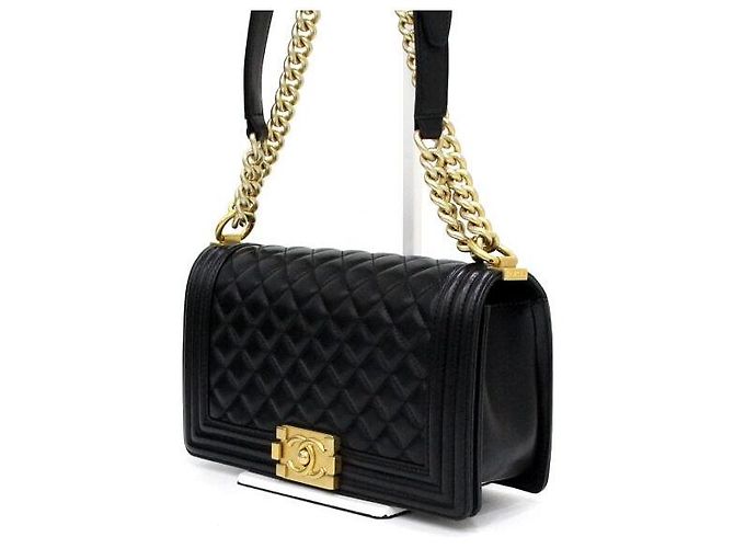 Chanel Borsa a tracolla da donna Boy Medium in lambskin nero con catena dorata - vista 3