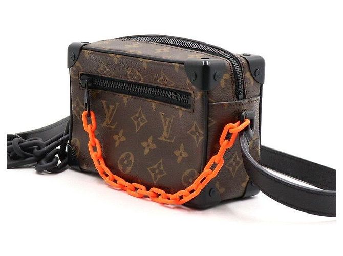 Louis Vuitton Bandolera Monogram Mini Soft Trunk para hombre - vista 2