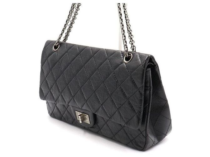 Chanel Vintage Schultertasche mit Klappe und silberner Kette Schwarz - Ansicht 2