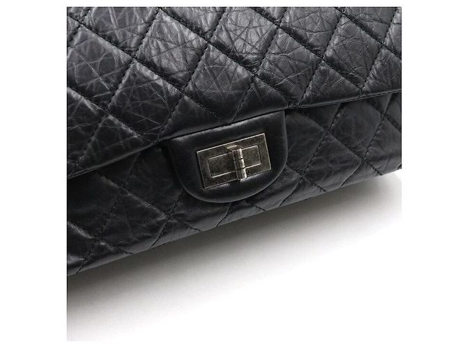 Chanel Vintage Schultertasche mit Klappe und silberner Kette Schwarz - Ansicht 8