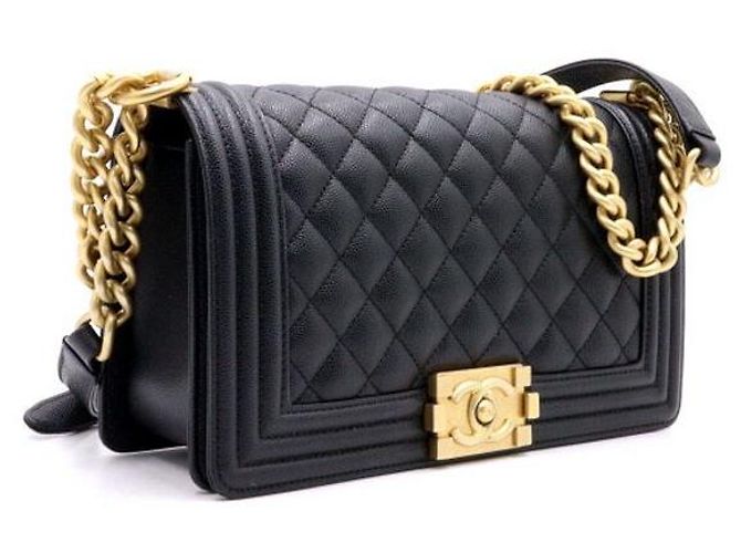 Chanel Bolso de hombro Boy Caviar Medium Flap con cadena dorada Negro - vista 3