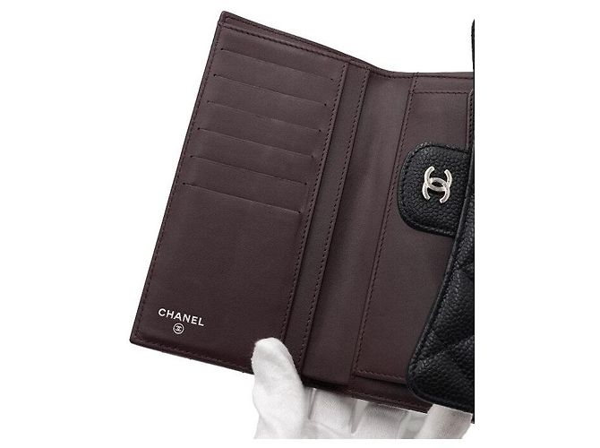 Chanel Cartera Larga Classic Flap de Caviar Negro - vista 6