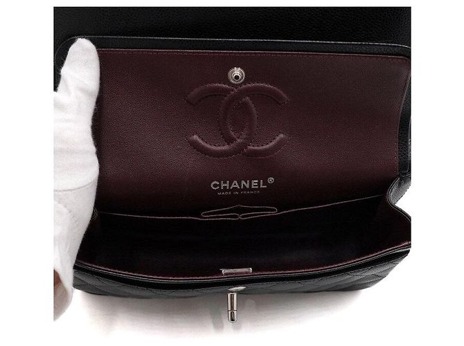 Chanel Borsa a tracolla Classic Small Flap CC in pelle caviar nera con catena argentata Nero - vista 6