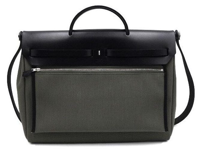 Hermès Borsa Tote Hunter in Tela Militare per Uomini e Donne Verde - vista 5