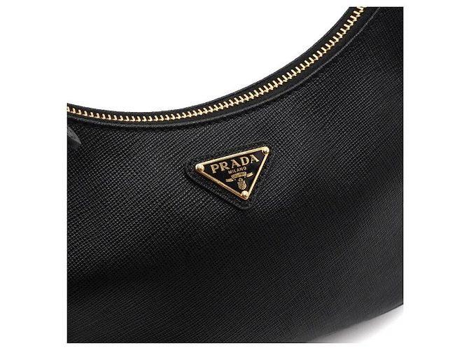 Prada Sac Hobo Multi Re-Edition en Saffiano Noir avec Chaîne Dorée, Sac à Épaule et Bandoulière - vue 9
