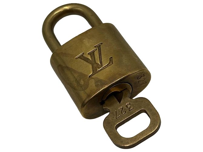 Louis Vuitton Padlock and Key Logo Metal medium D'oro - vista 3