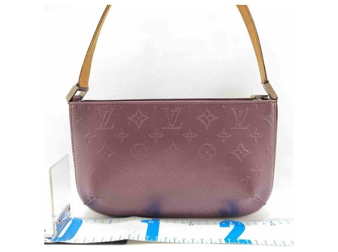 Borsa Louis Vuitton Monogram Matte in Violet Porpora - vista 2