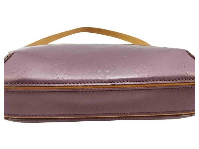 Borsa Louis Vuitton Monogram Matte in Violet Porpora - vista 3