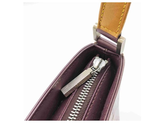 Borsa Louis Vuitton Monogram Matte in Violet Porpora - vista 8
