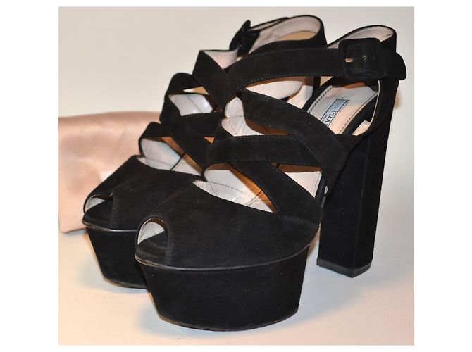 Sandali con plateau Prada in camoscio nero - vista 2