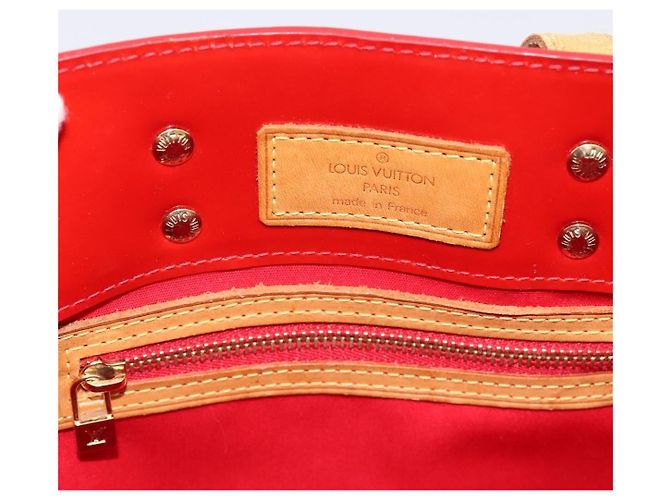 Louis Vuitton Reade Monogram Vernis PM Rosso - vista 6