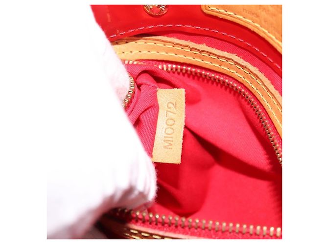 Louis Vuitton Reade Monogram Vernis PM Rosso - vista 7