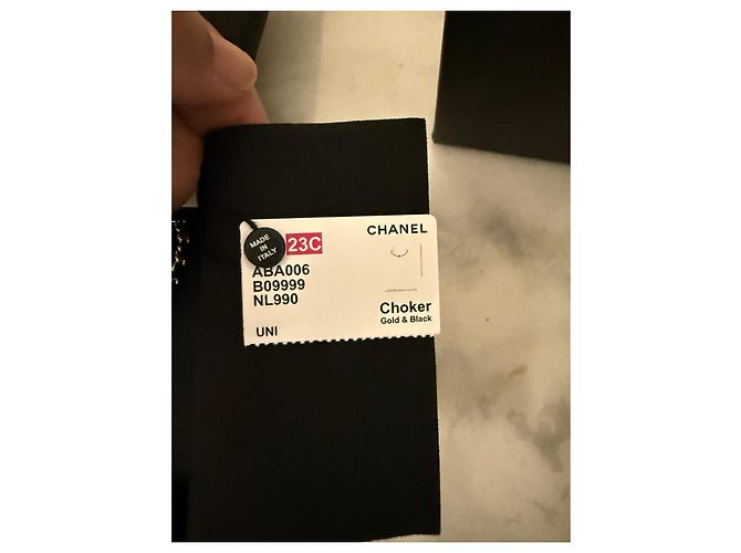 Collana Choker Chanel Logo CC Dorata e Nera Nero Gold hardware - vista 6
