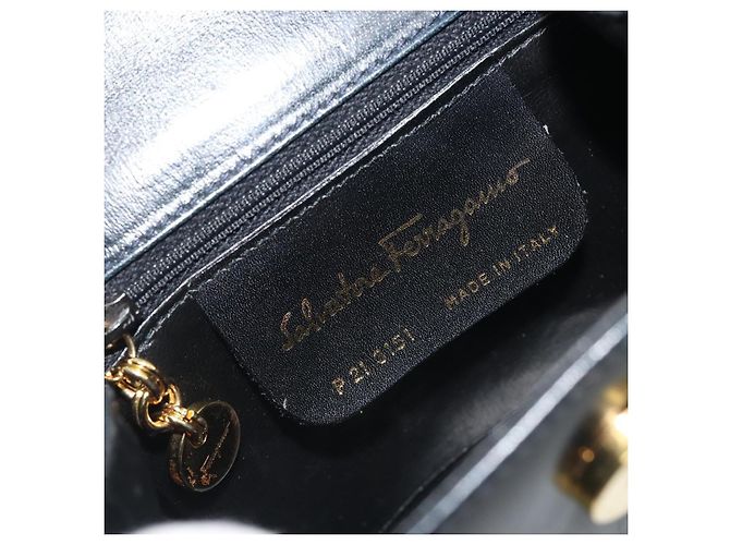 Salvatore Ferragamo Gancini Leather Nero - vista 6